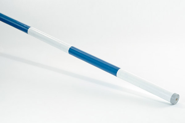 BARRE D’OBSTACLE BICOLORE<BR>EN BOIS PLEIN COEUR