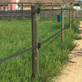 PIQUETS POUR CLÔTURE ÉLECTRIQUE